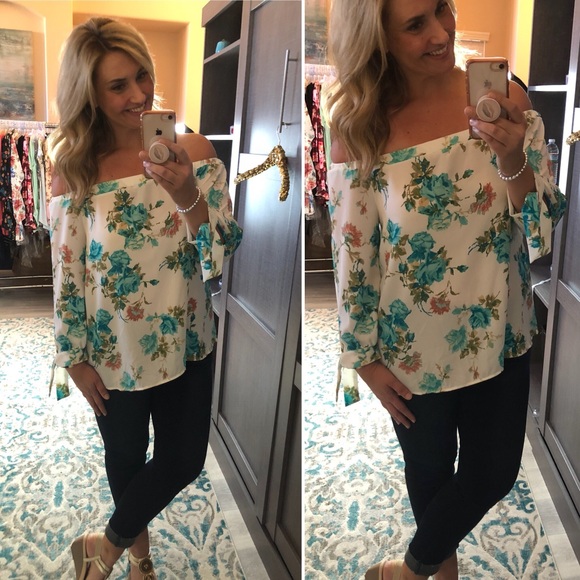 ❗️Last 1! Medium Floral off should top!! - Picture 3 of 4
